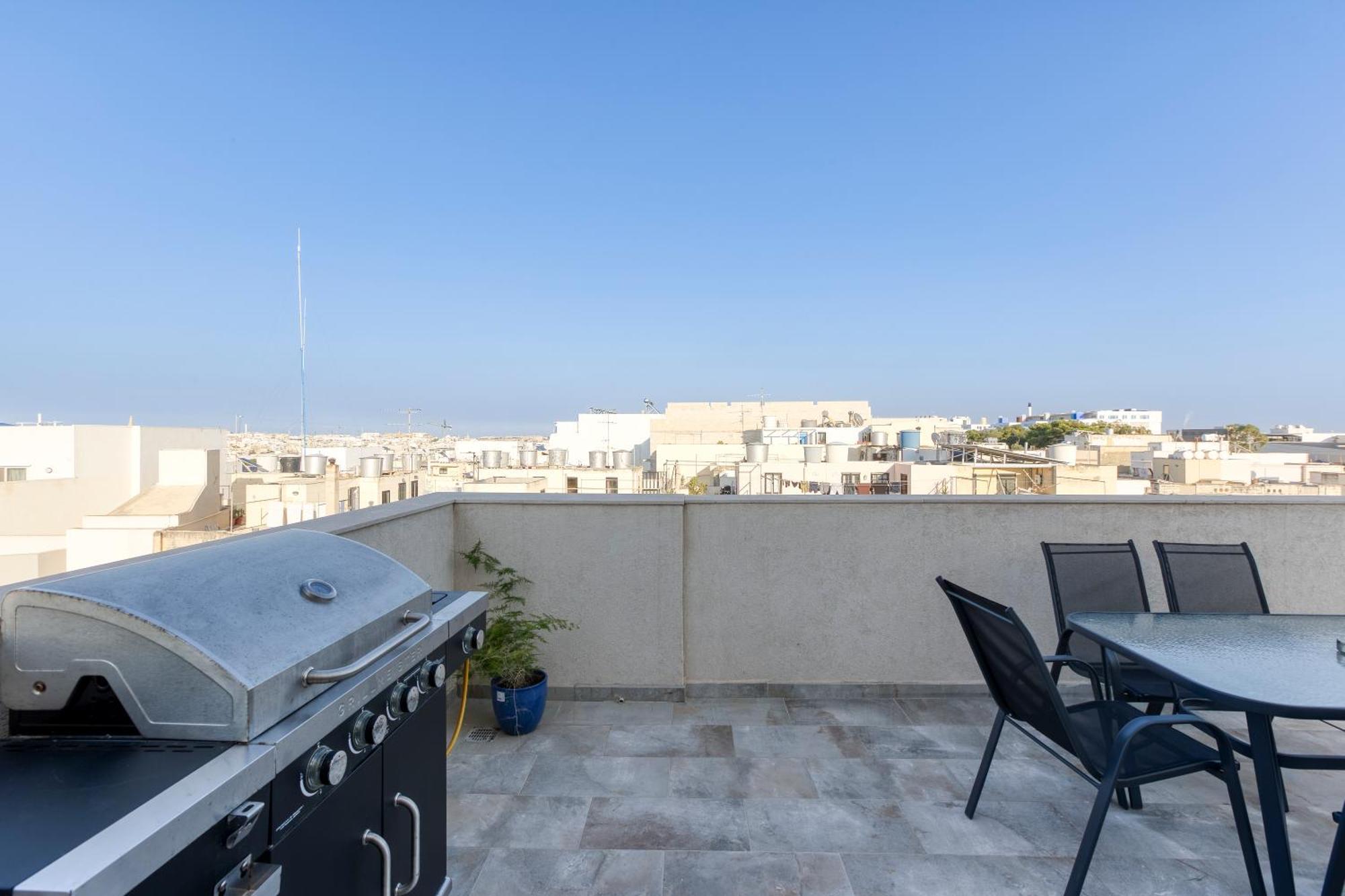 Annitchka Mansions - Penthouse In Central Malta Биркиркара Экстерьер фото
