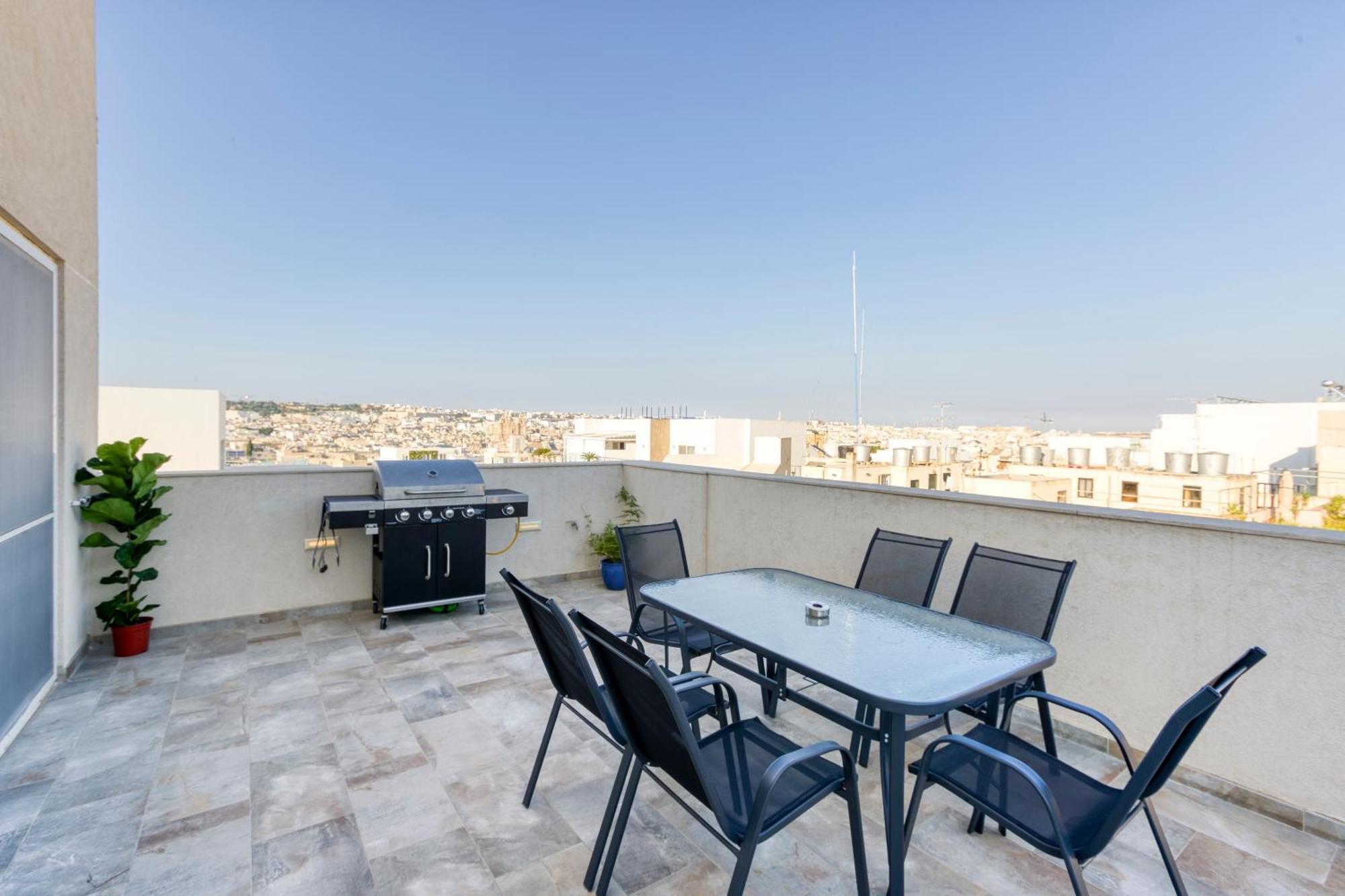 Annitchka Mansions - Penthouse In Central Malta Биркиркара Экстерьер фото