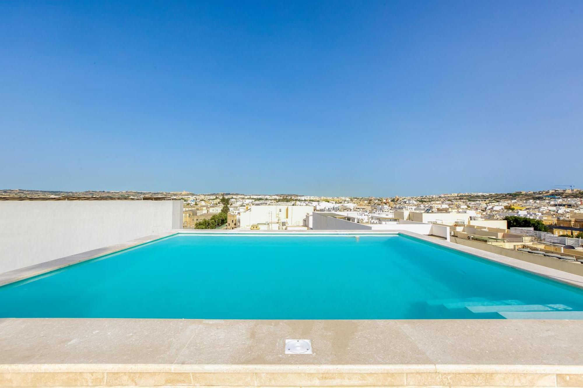 Annitchka Mansions - Penthouse In Central Malta Биркиркара Экстерьер фото