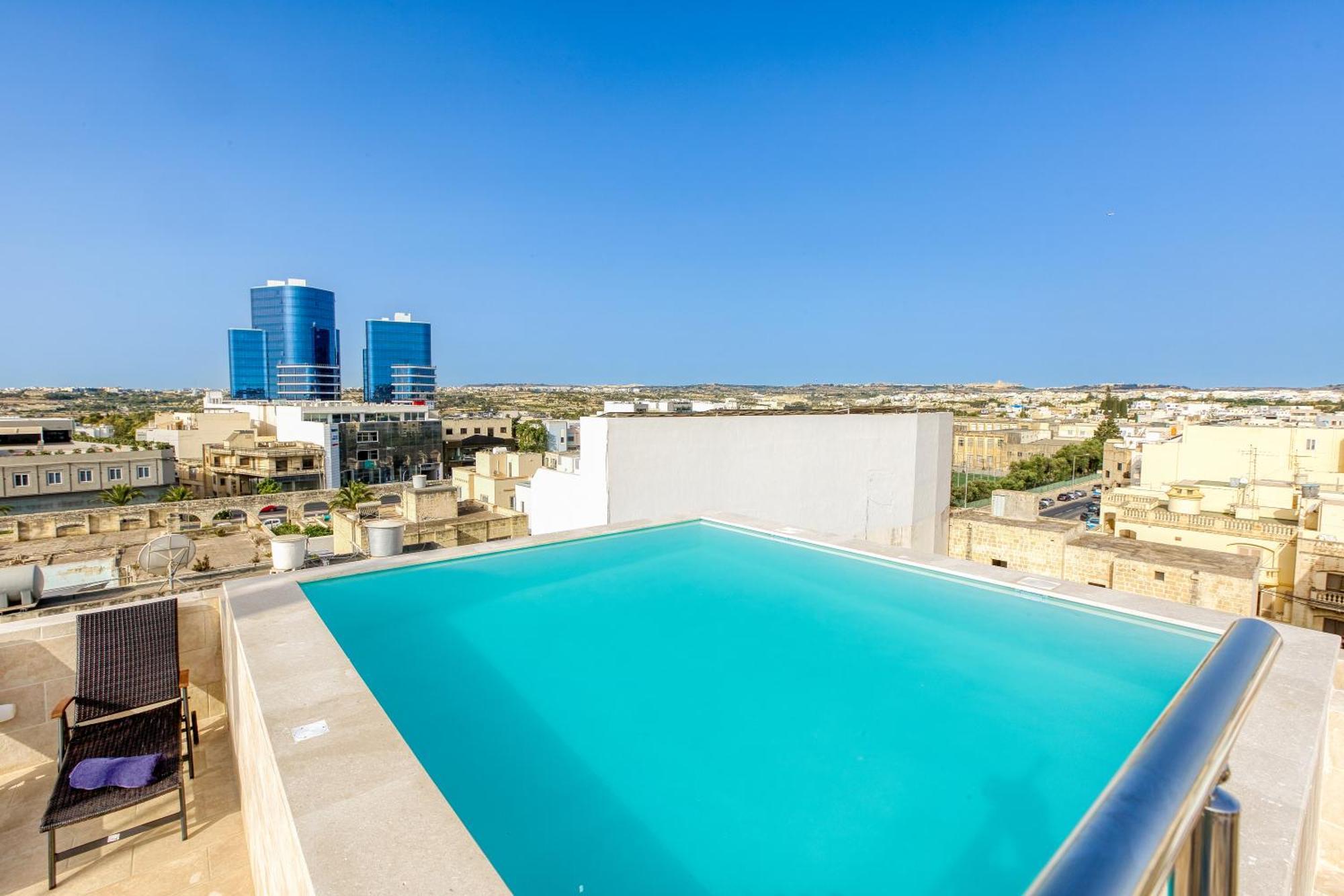 Annitchka Mansions - Penthouse In Central Malta Биркиркара Экстерьер фото